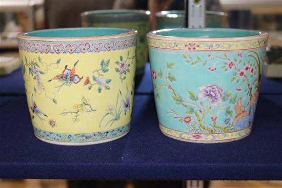 Two Chinese Republic period famille rose plant pots H.12cm